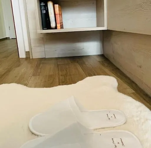 20 - Im Rottalblick - Youngmodern Wohnen, Tiere Willkommen, Bademantelgang Zur Therme, Tv Und Balkon